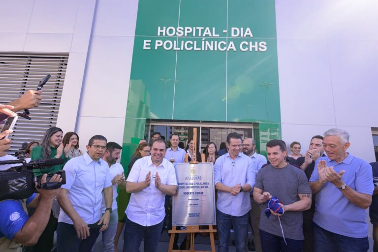 Governador Roberto Cidade entrega novo Hospital-Dia e Policlínica do Complexo Hospitalar Sul
