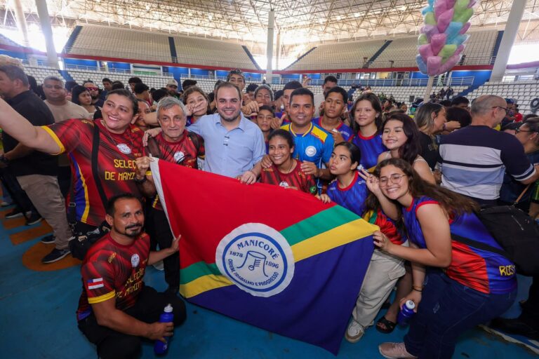 Governador Roberto Cidade realiza abertura oficial da 47ª edição dos Jogos Escolares do Amazonas (JEAs)
