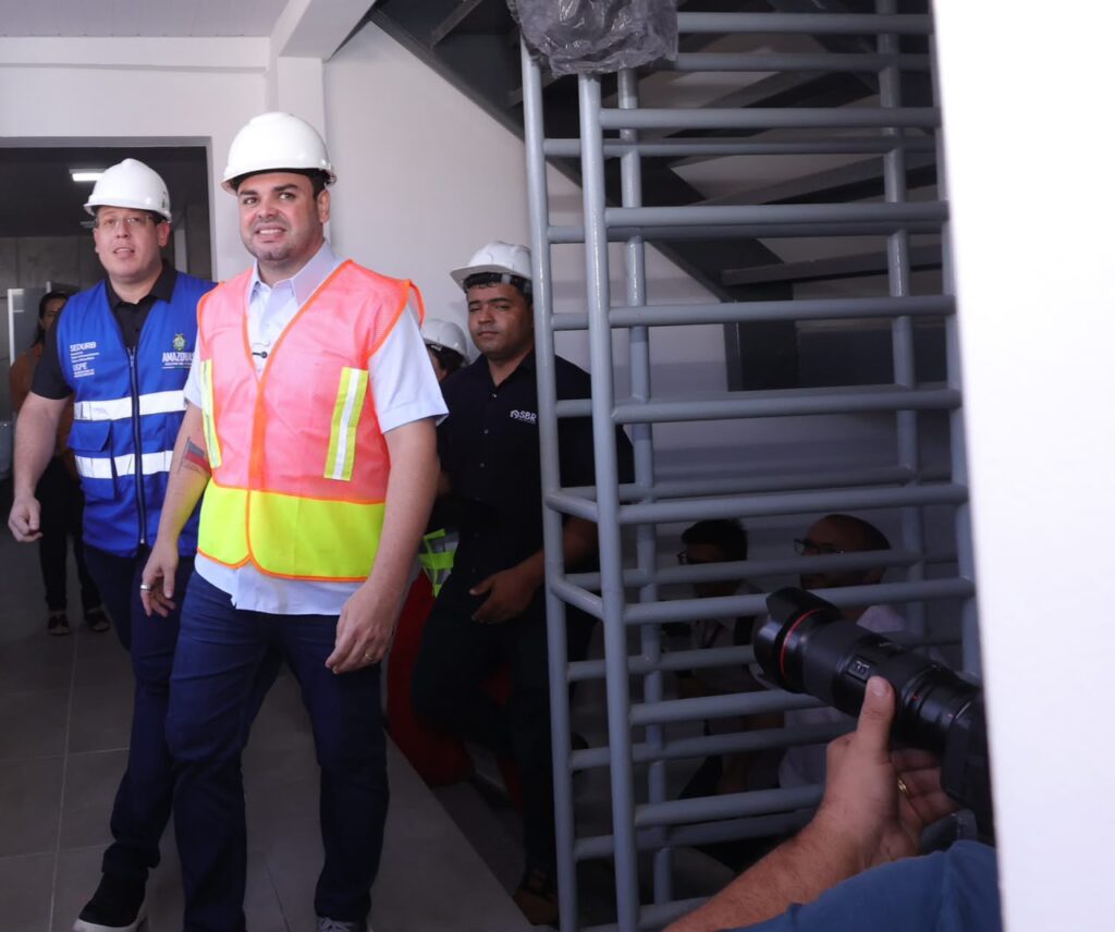Governador Roberto Cidade fiscaliza reta final das obras da Casa de Passagem, que ampliará o acolhimento à população em situação de rua