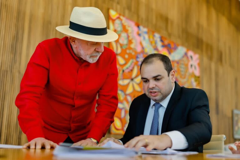 Roberto Cidade se reúne com Lula e busca apoio federal para enfrentar estiagem que pode impactar 300 mil famílias no Amazonas